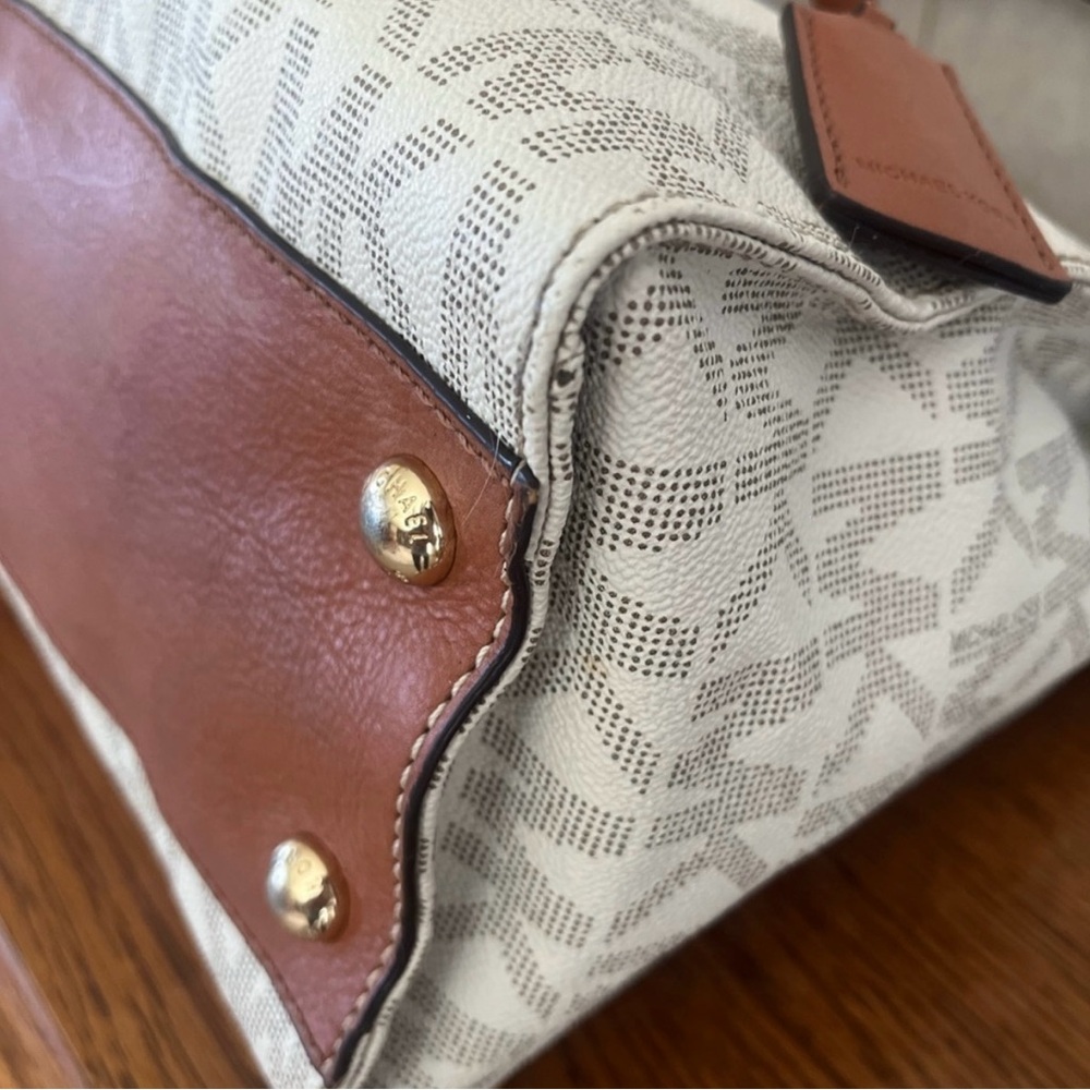 Michael Kors Hamilton Signature Bag With Matching Wallet - Picture 4 of 14